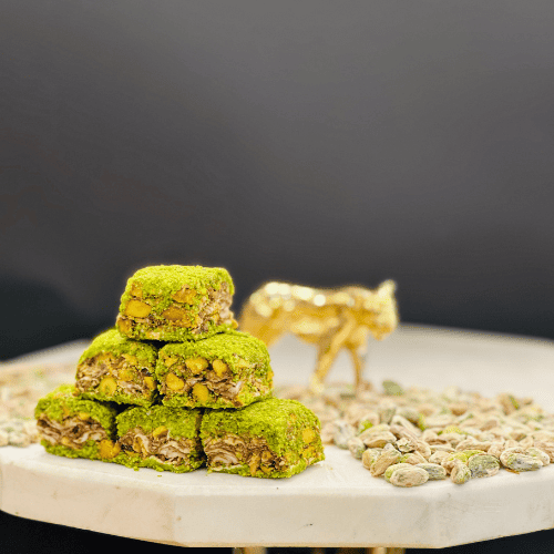 سلطان سراي، الحلقوم التركي، شوكولاتة فاخرة، عسل طبيعي، مكسرات طازجة، شاي فاخر، حلويات تركية، نكهات ش